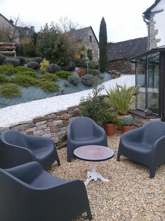 Les Hotes Du Lac Bed & Breakfast Mandailles  Mandailles (Aveyron)