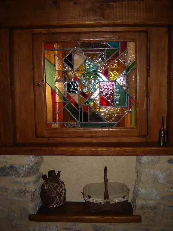 Les Hotes Du Lac Bed & Breakfast Mandailles Mandailles (Aveyron)