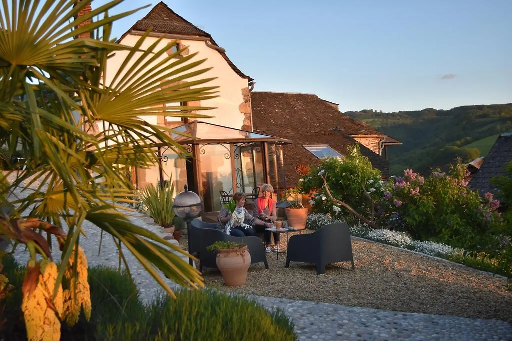 Les Hotes Du Lac, Chambres Et Tables D'Hotes Mandailles  0*, Mandailles (Aveyron) France